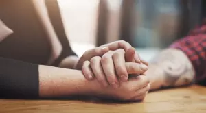 Най-малкият акт на доброта винаги струва повече от най-голямото намерение