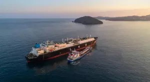 Недоволство в Брюксел: Испания внася рекордни количества руски втченен газ 