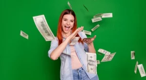 Зодиите, които ще имат невиждан късмет с парите в края на август