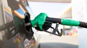 Служебният кабинет започна разговори с "Лукойл" за намаляване цените на горивата