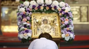 Много силна молитва към Божията майка