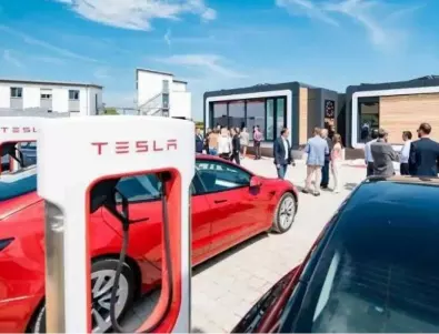Новите супезарядни на Tesla идват в Европа (ВИДЕО)