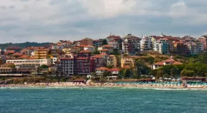 Какви жилища и на какви цени се търсят по Българското Черноморие?