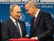 Политолог: Путин си позволява да обижда Запада, но пред истински бандит като Ердоган си наляга парцалите
