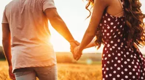 Вие заслужавате някой, който не само остава