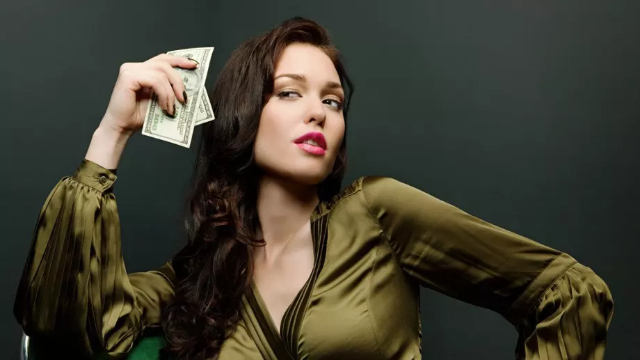 Финансов хороскоп за лято 2023, ето кои зодии ще имат пари