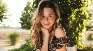 Способността да обичате себе си е началото на едно приключение, траещо цял живот