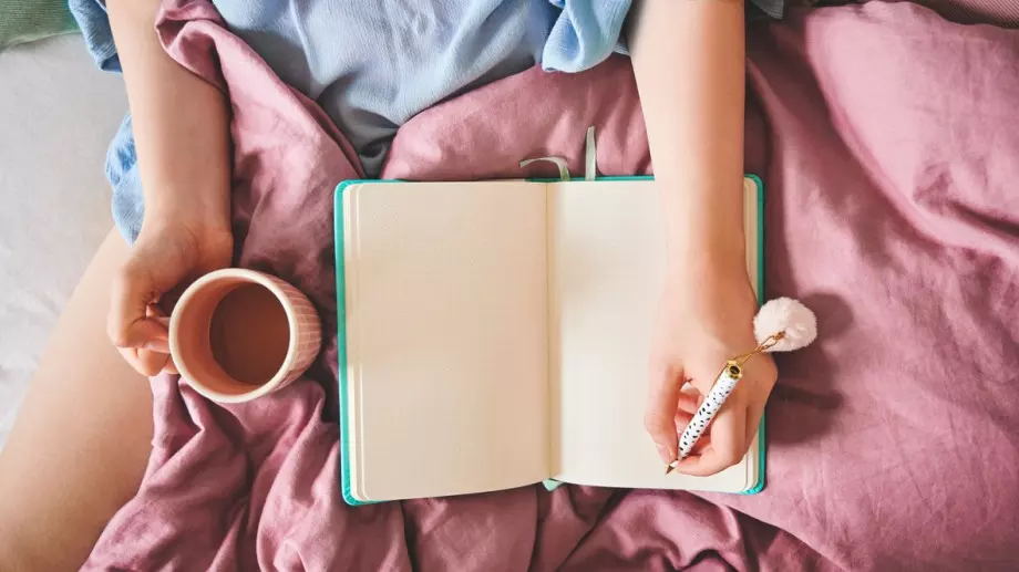 Евтин или ефтин - как се пише правилно?