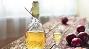 Виц за днес: Два заека почнали да пият ракия