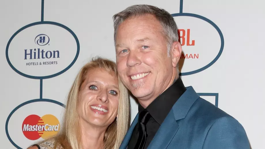 Фронтменът на Metallica се развежда след 25-годишен брак 