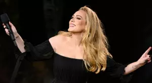 Адел ще снима концертен филм в Лас Вегас