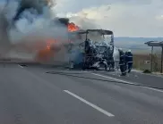 Автобус изгоря на магистрала "Тракия" до Бургас (СНИМКИ)