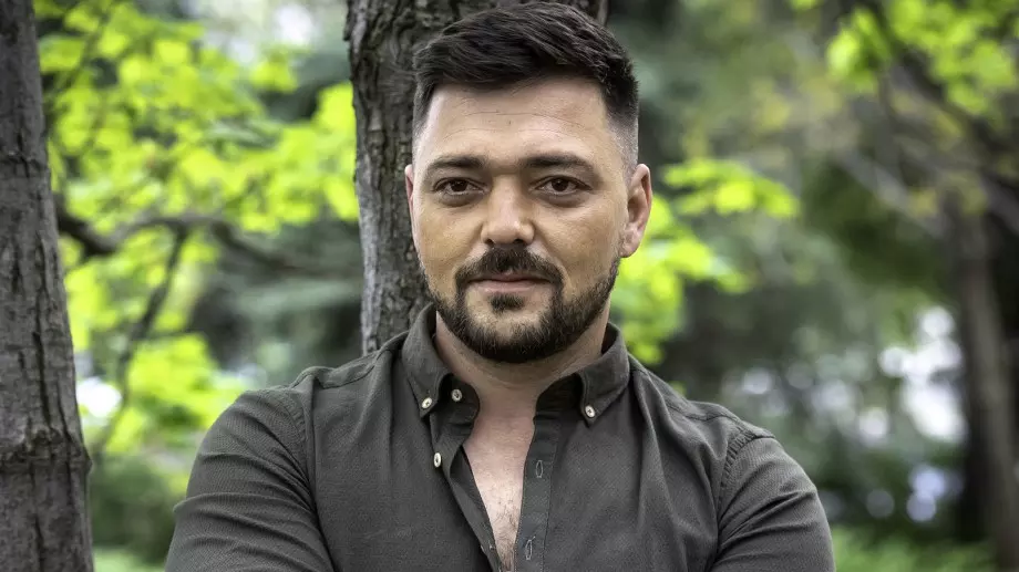 Вижте каква красавица е жената до Гуспата от „Фермата“ (СНИМКИ)