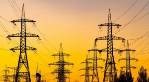 Бизнесът иска двойно повече пари от свръхпечалбата на производителите на ток