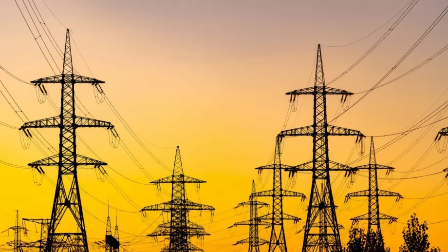 Компенсациите за бизнеса заради високите цени на тока продължават до края на годината