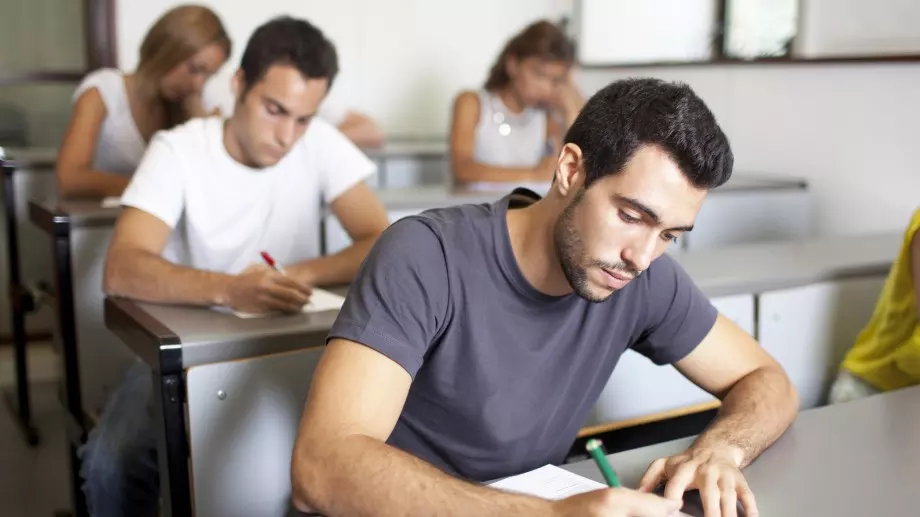 Супер забавни кандидат студентски бисери