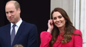 Хитър трик, с който Кейт Мидълтън изглежда перфектно на снимки (ВИДЕО)