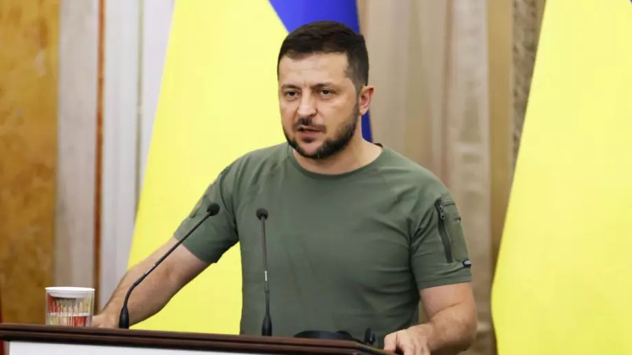 Зеленски е провел разговор с шефа на УЕФА, благодарил му е за 2 неща