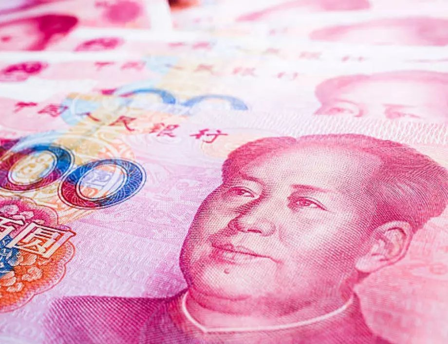 Русия вече е третият най-голям пазар за разплащания в юани