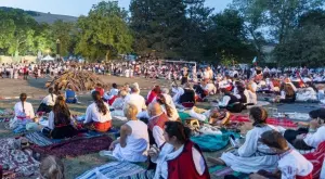 НАП алармира: Търговците на събори и фестивали продължават да не издават касови бележки