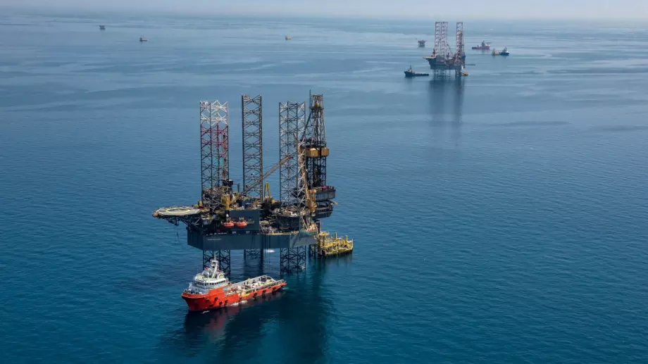 Cayдитcĸa Apaбия не смята, че OΠEK+ трябва дa yвeличава дoбивa нa пeтpoл дo ĸpaя нa гoдинaтa