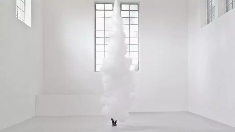 Изложба представя облака като природно и технологично явление 