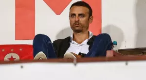 {{ otherArticle[0].article.title }}