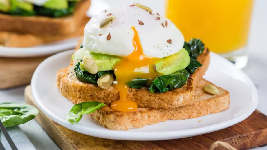 Как да си приготвите перфектни поширани яйца