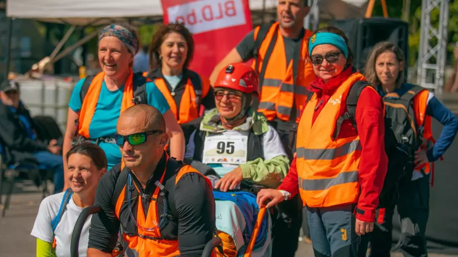 За първи път - от Железница до Черни връх с инвалидна количка