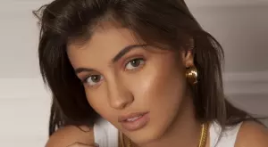 Не позволявай на никой да те обича по-малко, отколкото ти се обичаш