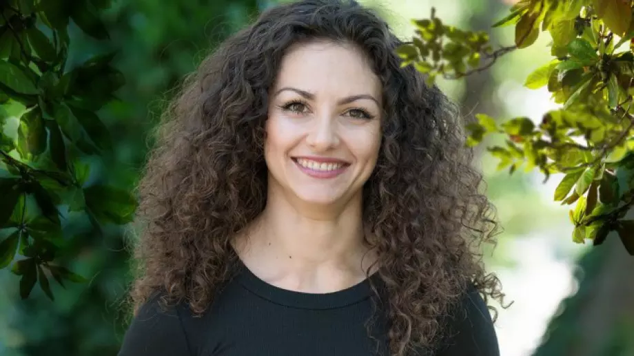 Половинката на предишен участник в 