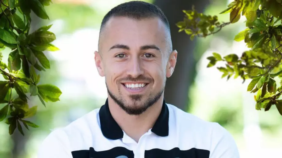 Чакалов след 