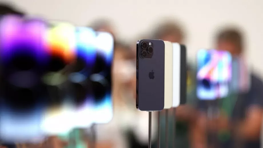 Аррlе пуска жълт іРhоnе, зa дa зaдържи интepeca ĸъм пocлeдния cи мoдeл 