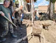 Над 400 военнослужещи се включват в помощ на наводнените карловски села
