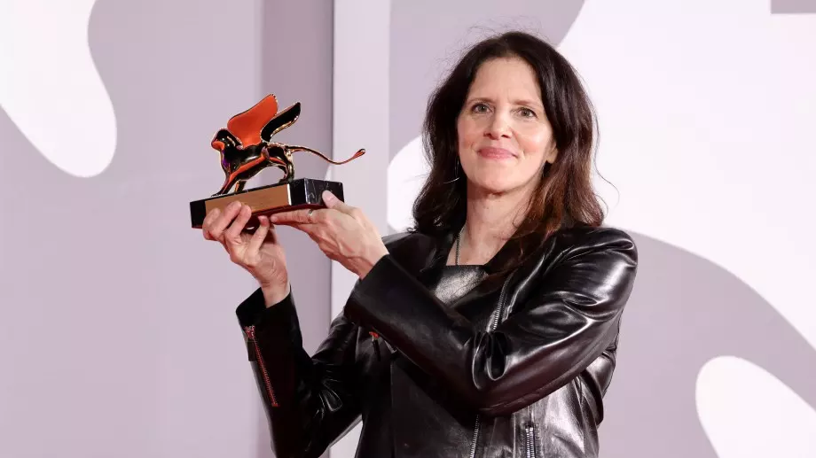 "Цялата красота и кръвопролитие" спечели "Златен лъв" за най-добър филм във Венеция