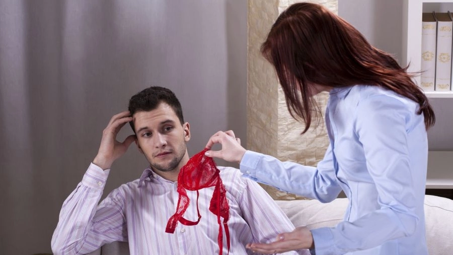 Вечерен виц: Жена хваща съпругът си с непозната жена