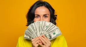 Това е ЗОДИЯТА, която ще спечели неочаквана сума пари до края на октомври 2022