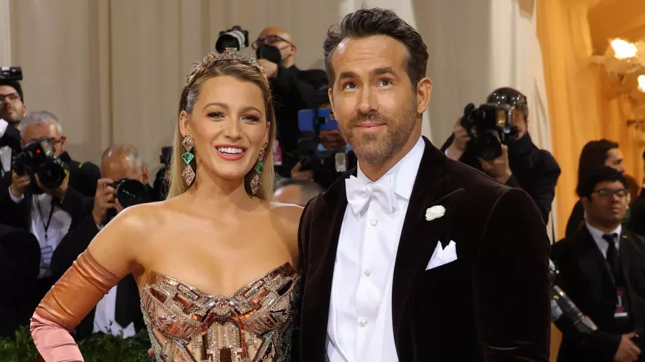 Блейк Лайвли очаква четвърто дете (СНИМКИ)