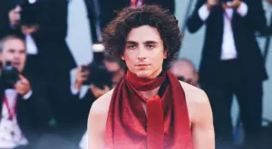 Тимъти Шаламе - първият мъж със солова снимка на корицата на Vogue 