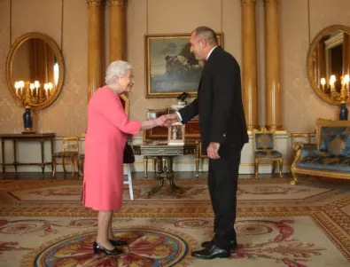 Радев от Лондон: Това не е прощаване с кралицата, а специална траурна операция