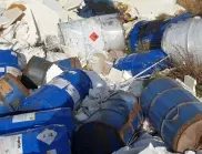 250 изхвърлени варела с химикали откриха в няколко столични района  