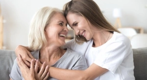 Виц на деня: Майка говори с дъщеря си