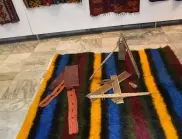 Океан от български килими се „разля“ в ловешката художествена галерия