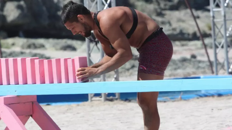 Тръгна ли си Алекса или влезе в 