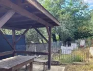 Община Самоков сложи нови огради до местните гробища