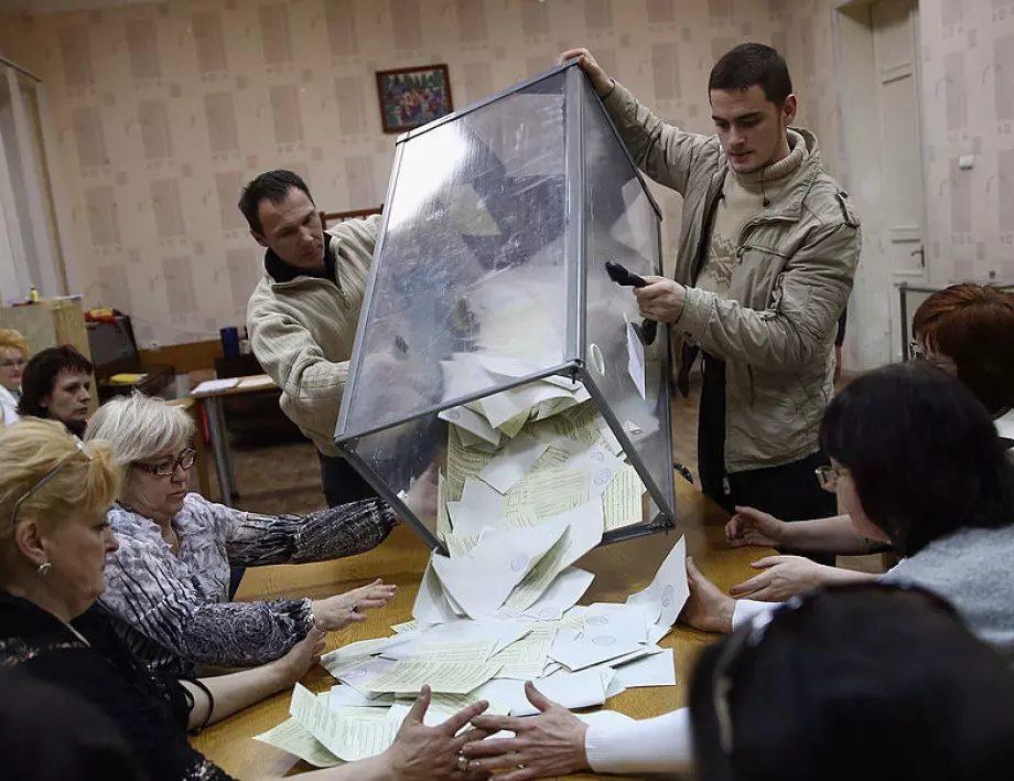 Самите руснаци пуснаха кадри, показващи колко фалшиви са т.нар. референдуми (ВИДЕО)