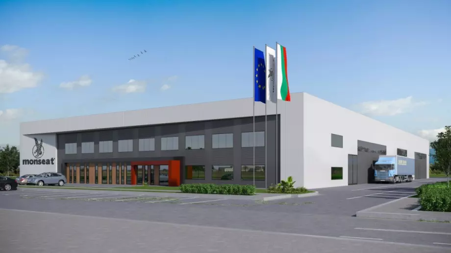 Производител на луксозни седалки и панели за кино салони открива завод в Бургас