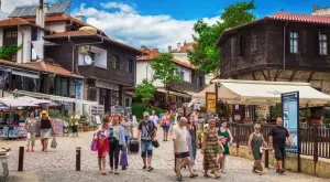 Над 2 млн. посещения на чужденци у нас през август: От кои страни пристигат най-много?