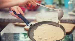 Най-вкусните бабини палачинки: Оригинална рецепта