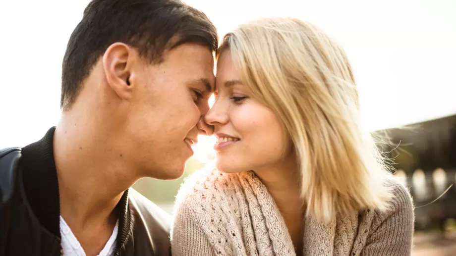 Любовно пожелание за 3 декември 2022 според зодията